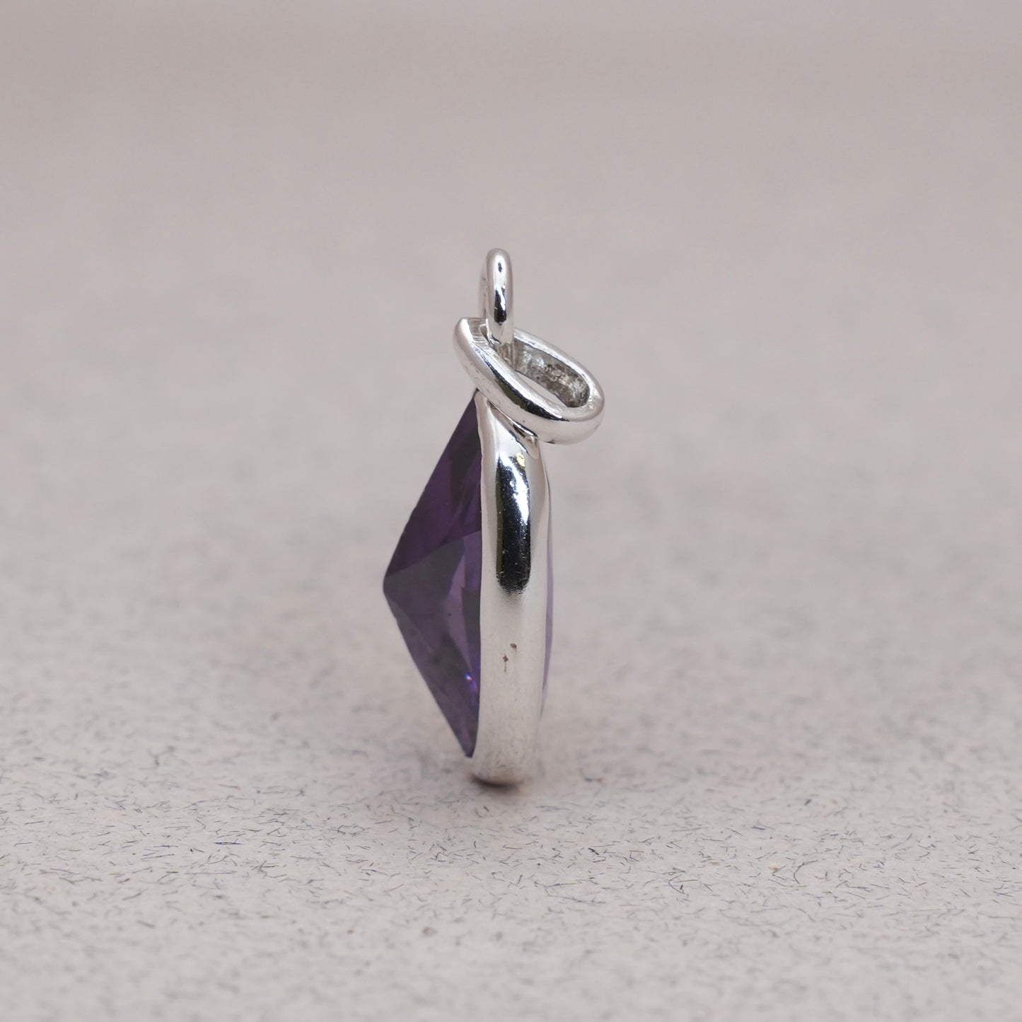Oval Amethyst Gemstone Pendant