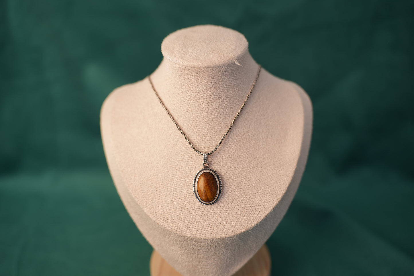 Tiger’s Eye Jewellery set Necklace, Earrings and Ring